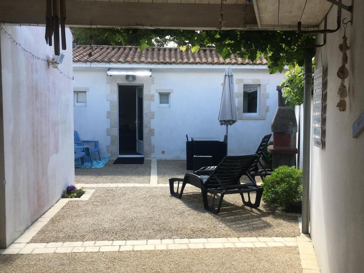 La Petite Maison sur l'Ile de Ré La Flotte Esterno foto