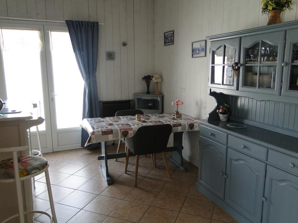 La Petite Maison sur l'Ile de Ré La Flotte Esterno foto